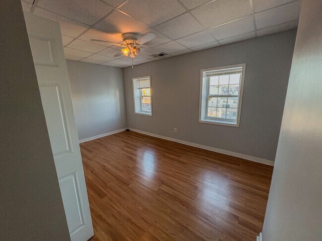 Building Photo - 2014-2016 N Charles St