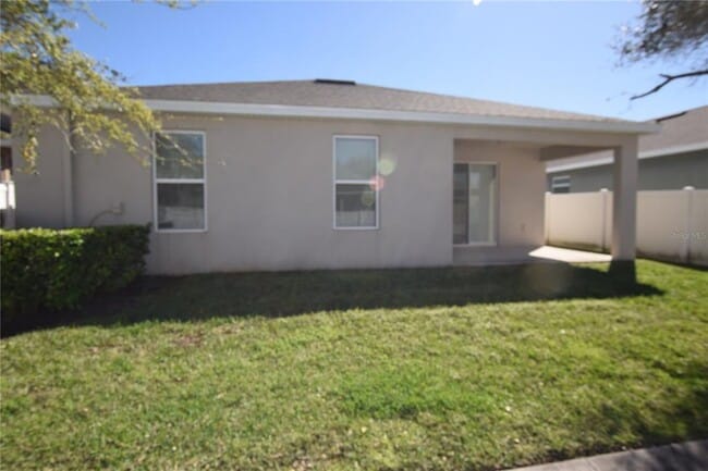 Building Photo - 2021 Beacon Landing Cir