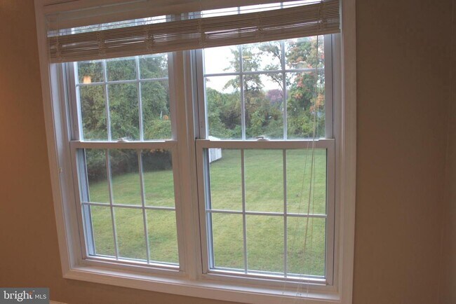 Building Photo - 6210 Cottonwood St