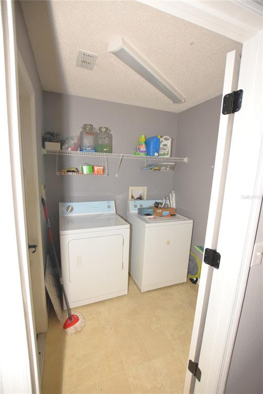 Building Photo - 500 Lake Charles Dr