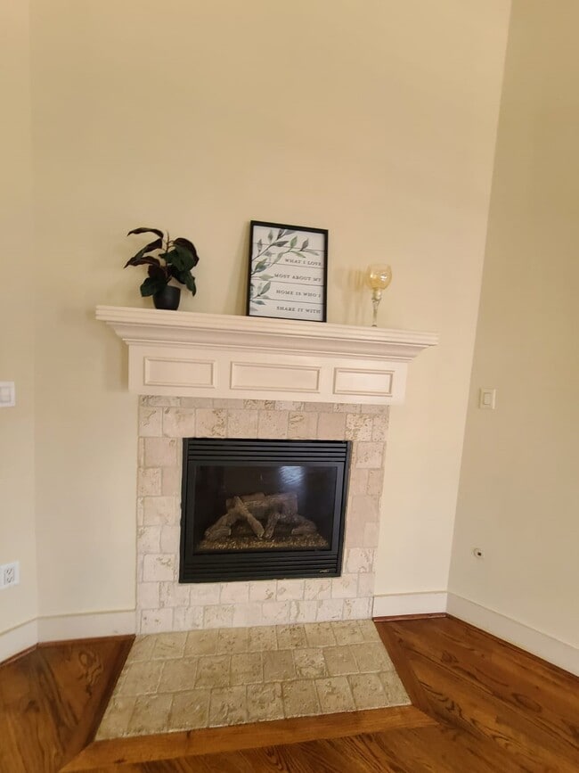 Building Photo - 5515 Petty St