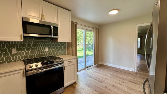 Building Photo - 17670 Green Isle Ct