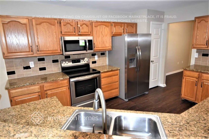 Building Photo - 4005 Canbury Ct