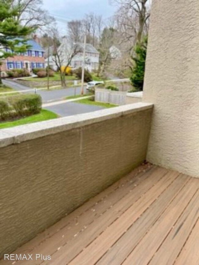 Building Photo - 3 br, 2.5 bath House - 519 Saint Davids Rd