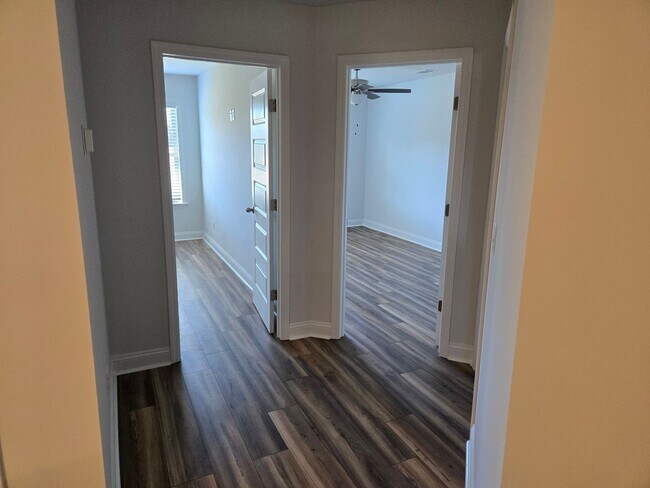 Building Photo - 3 Bedroom 2.5 Bath Townhome located in Valdosta, GA Minutes from Moody