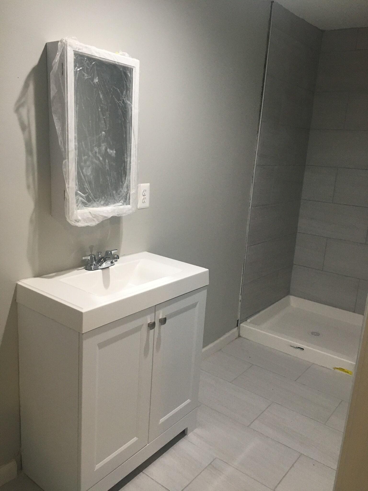 Building Photo - 60 Summit Ave