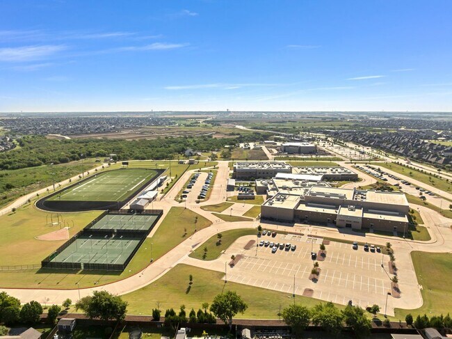 Building Photo - 16117 Gladewater Terrace
