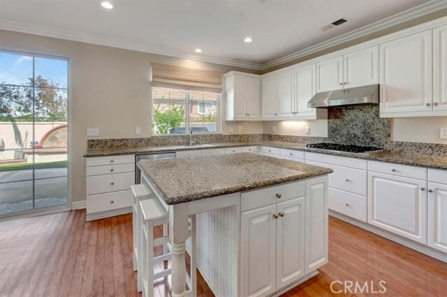 Building Photo - 2 La Salle Lane