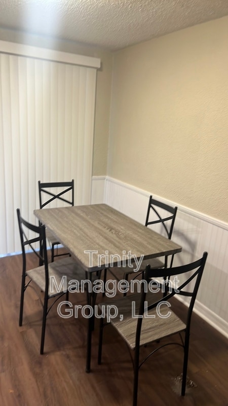 Building Photo - 3547 Cheswick Dr
