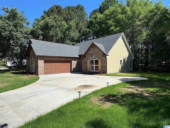 Building Photo - 301 Shelby Forest Dr