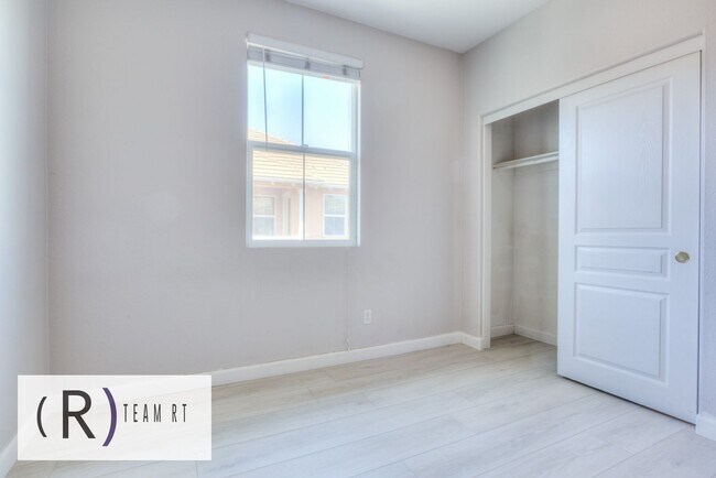 Building Photo - A Stunning Two-Story 2 Bed 2 Bath Home nea...