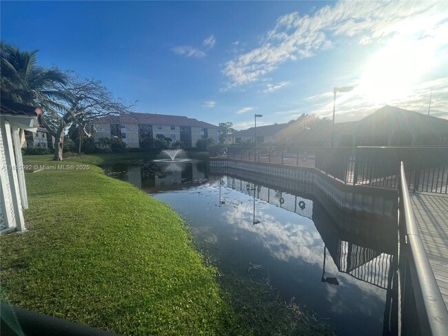 Building Photo - 5661 Riverside Dr