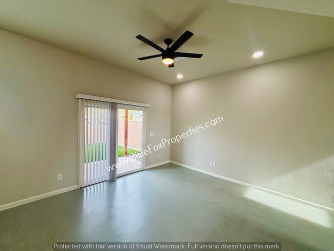 Building Photo - 149 E Stone Ct