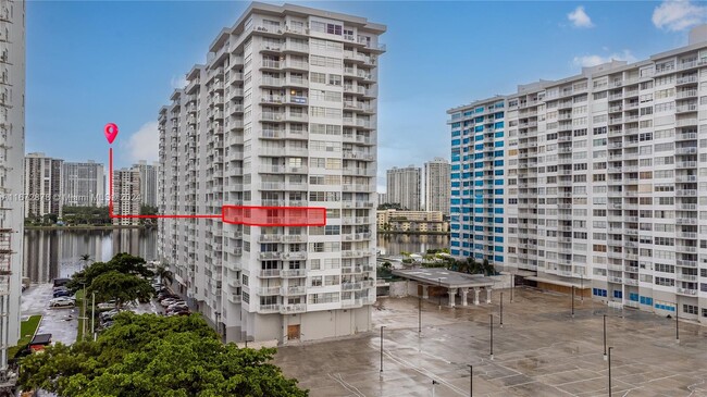 Building Photo - 18051 Biscayne Blvd