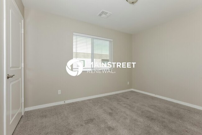 Building Photo - 3 Bedroom Pet-Friendly Home in Phoenix, AZ...