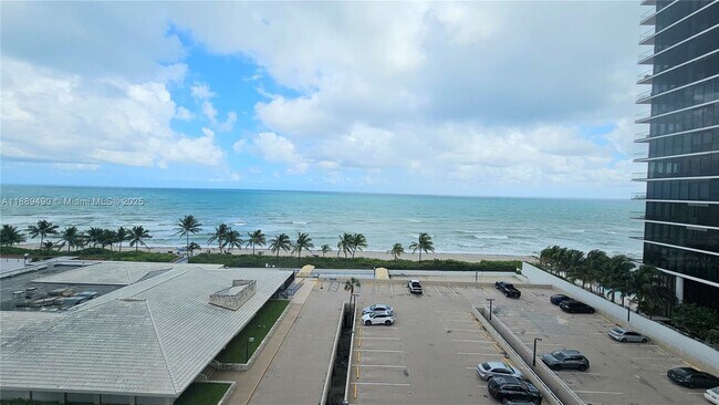 Building Photo - 1980 S Ocean Dr