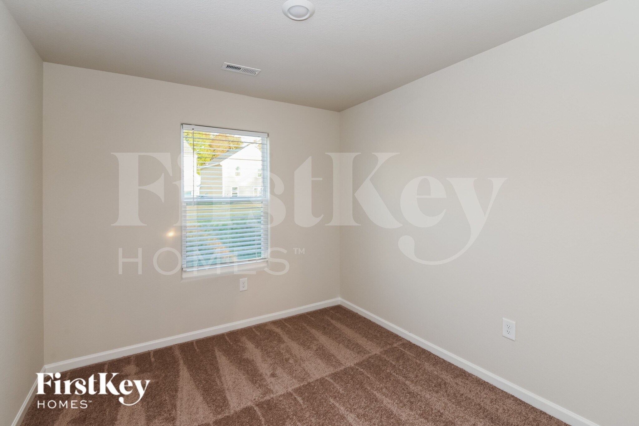 Building Photo - 5024 Wolfridge Ave