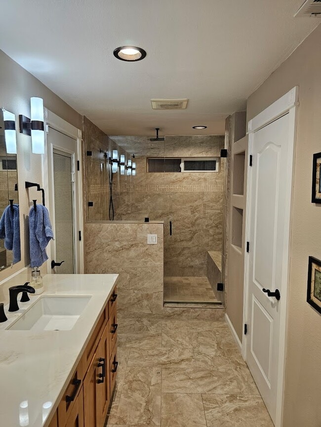 Building Photo - 978 SW Princeton Pl