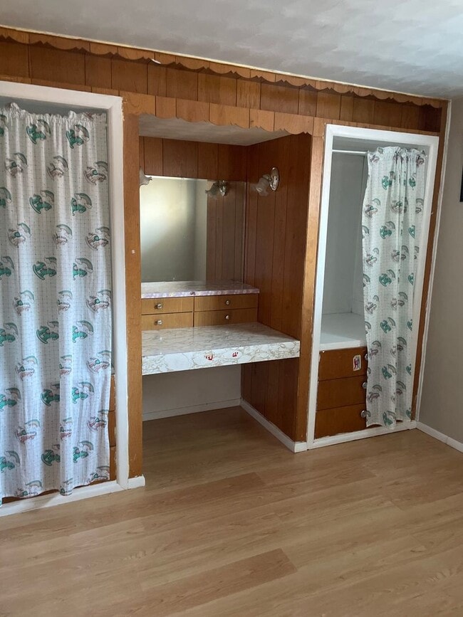 Building Photo - 12024 W Virginia Ave