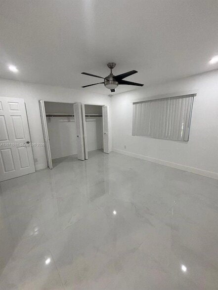 Building Photo - 12253 SW 82nd Ave