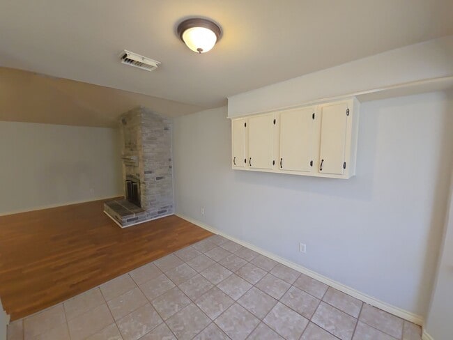 Building Photo - 5611 Caldicote St