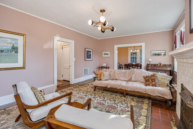 Building Photo - Large remodeled historic home now available!