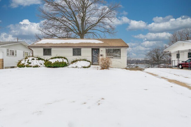 Building Photo - 10219 Hobkirk Dr