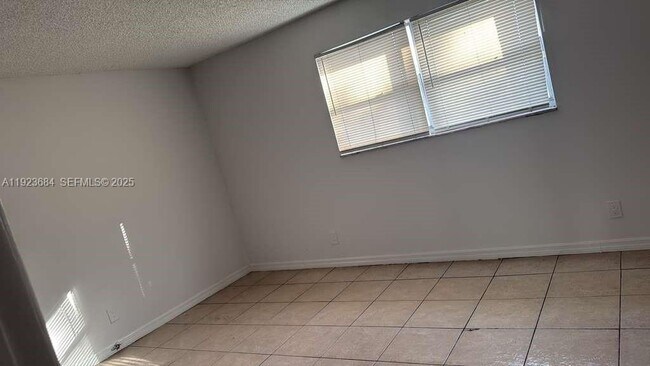 Building Photo - 4160 NW 21st St