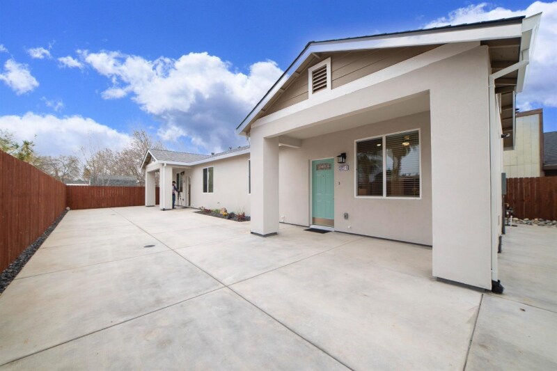 Building Photo - 2727 Rio Linda Blvd