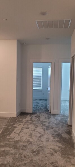 Building Photo - 4541 Lamplights Dr