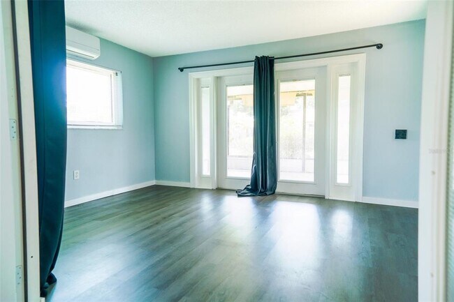 Building Photo - 3139 Iverson St