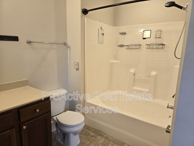 Building Photo - 2424 Chancery Ln