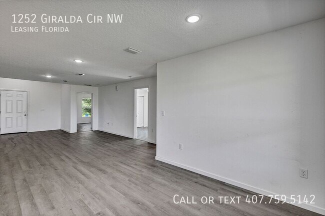 Building Photo - 1252 Giralda Cir NW