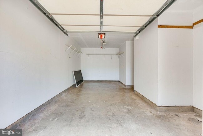 Building Photo - 4234 Fox Lake Dr