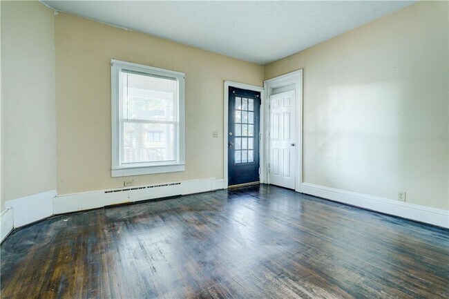 Building Photo - 416 Gregory St