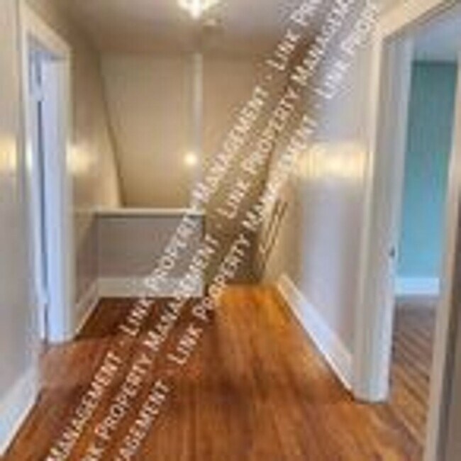 Building Photo - Charming Fully Renovated 4-Bedroom Home in...