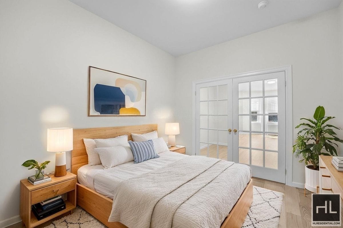 Building Photo - 78 STREET