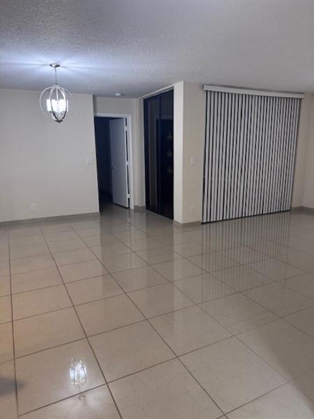 Building Photo - 2836 Carambola Cir S