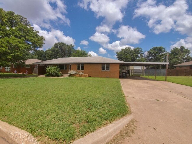 Building Photo - 4 Bedroom 2 bath Home in Shawnee