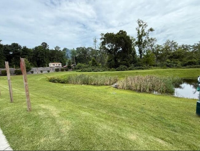 Building Photo - Special Offer! Submit your application before August 31, while supplies last for a rental rate of...