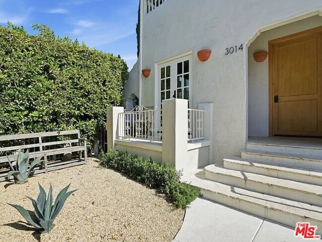 Building Photo - 3014 9th Ave