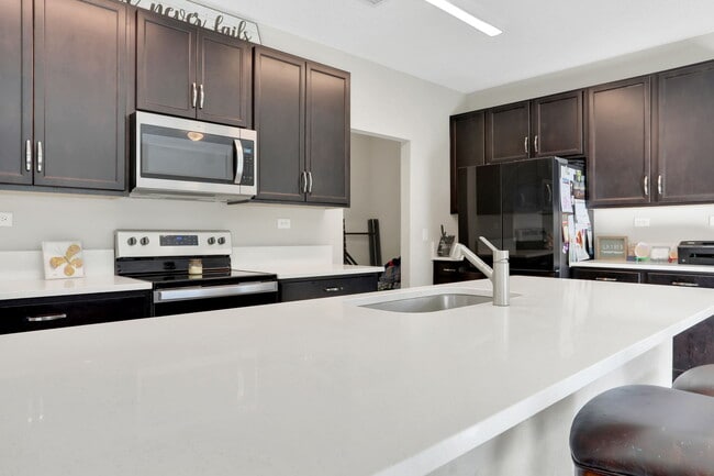 Building Photo - 12517 Creekside Mnr Dr