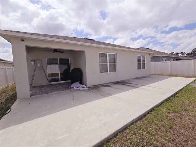 Building Photo - 3180 Royal Tern Dr