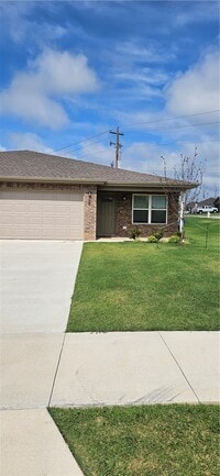 Building Photo - 6815 NW Toby St