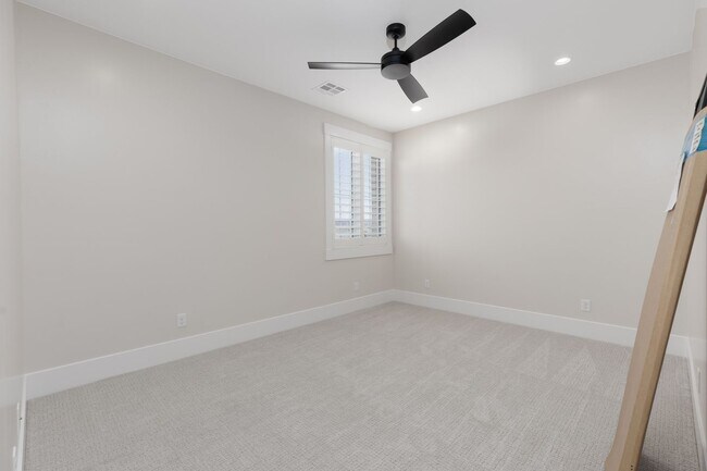 Building Photo - 2926 Naboo Ln