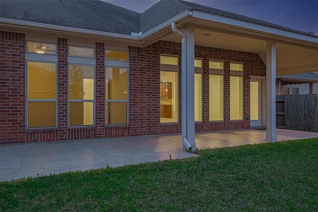 Building Photo - 6010 Le Moyne Pass Ln