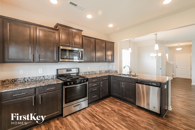 Building Photo - 2114 Attend Xing