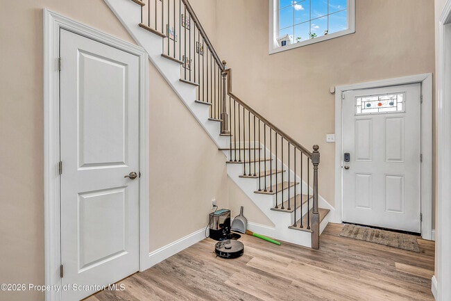 Building Photo - 12 Anna Dr