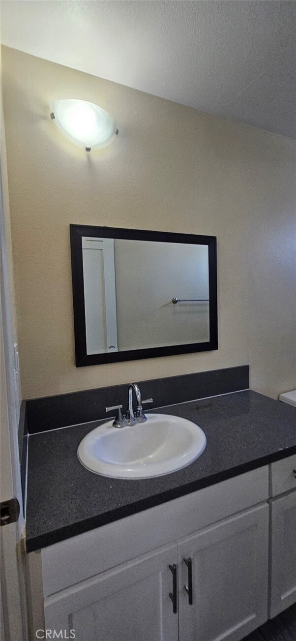 Building Photo - 1633 E 85th St