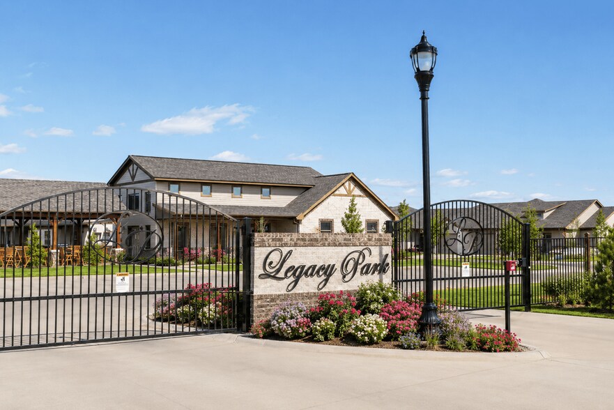 Building Photo - Residence at Legacy Park
